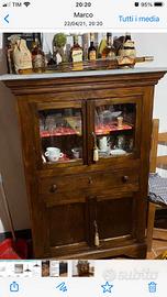 Credenza sarda antica