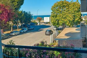 Fronte spiaggia a due passi dal mare