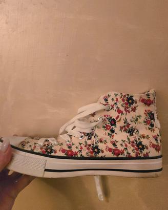 Scarpa simil-converse 