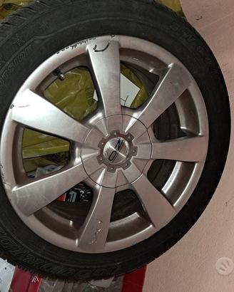 4 gomme termiche 225/55 R 16 con cerchi in lega VW