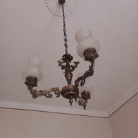 lampadario con putti