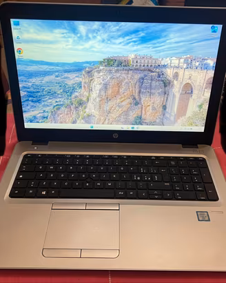 pc portatile hp i5 ram 16gb ssd 512gb win 11