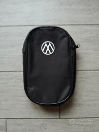 borsa VW porta latta da 1 Kg per rabbocco olio mot