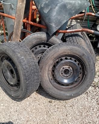 cerchi con gomme per Nissan Qashqai