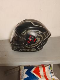 casco integrale AGV e giubbotto