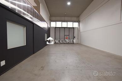 Rif.SW176| capannone vedelago