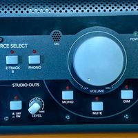 Mackie bigknob monitor station