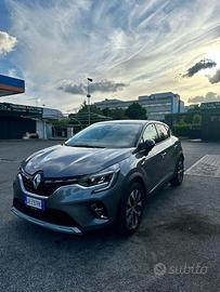 Renault Captur Full Hybrid E-tech techno