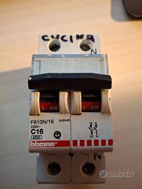 Interruttore Magnetotermico Bticino F810N/16