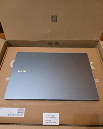 Samsung Galaxy Book 4, 15 pollici, i3, 8GB, 256GB