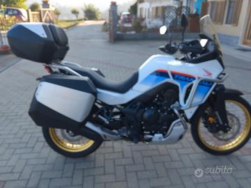 Honda Transalp 750 2024
