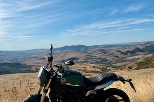 Benelli Leoncino 800 Trail (2022)