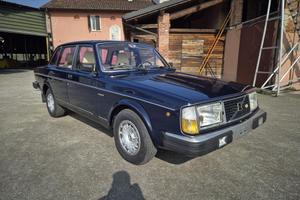 Volvo 240 Berlina 4 Marce 85000KM Conservata
