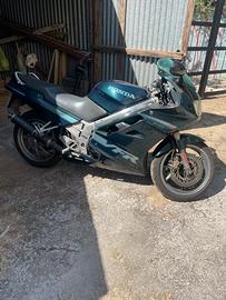 Honda VFR 750