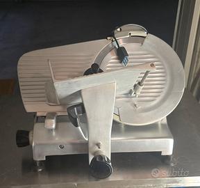 affettatrice professionale noaw 220v lama 300mm 