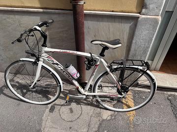 Bici trekking uomo 28” Shimano 21 velocità – poco
