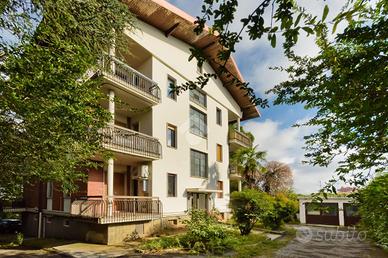 3 LOCALI A PECETTO TORINESE