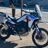 Honda Africa Twin 2025 ES UNICA 9050 km Unipro