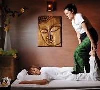 Massaggio thailandese professionale lungomare Napo