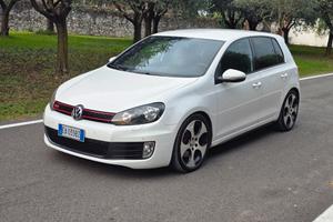 Volkswagen Golf GTI 2.0 BENZINA ANNO 12/2009 MOTOR