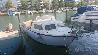 barca  ideale per la pesca al mare