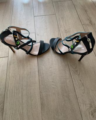 Sandali gioiello con tacco