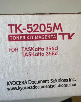 Toner kyocera tk-52025m