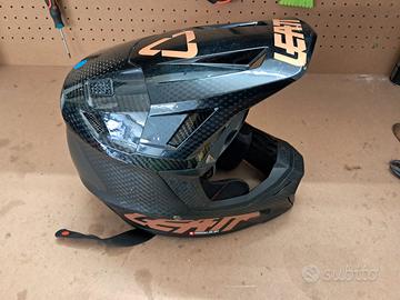 Casco leatt motocross
