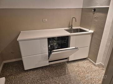 Cucina ikea bianca completa senza pensili