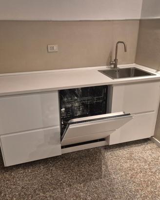 Cucina ikea bianca completa senza pensili