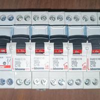 Interruttore magnetotermico