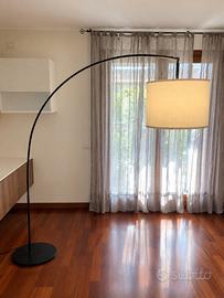 Lampada da terra IKEA ad arco RINGSTA / SKAFTET