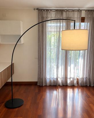 Lampada da terra IKEA ad arco RINGSTA / SKAFTET