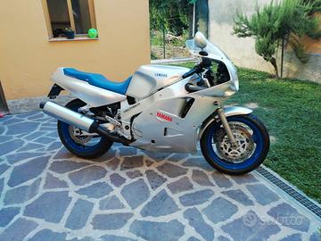 YAMAHA FZR 1000 EX UP