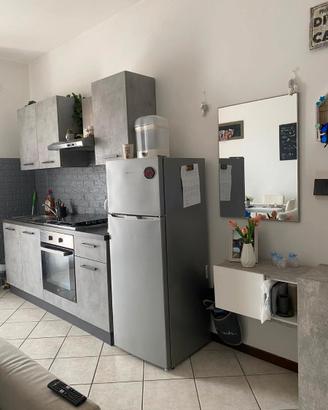 Bilocale arredato.650 al mese acqua inclusa