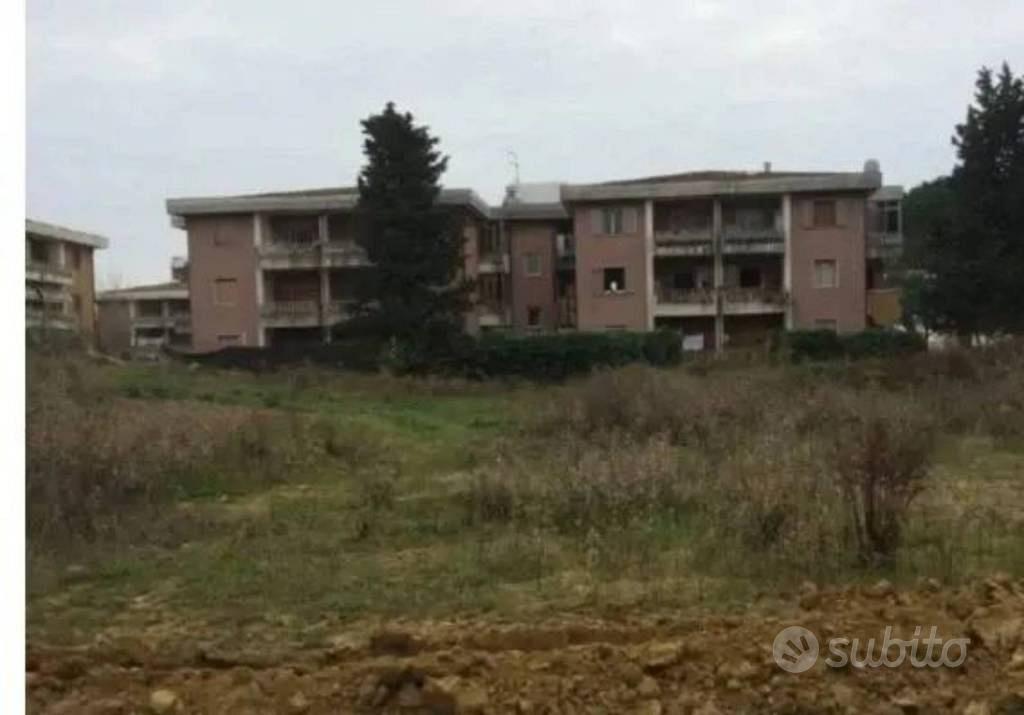 Immobile in asta di 5805 m² a Castelnuovo Berarden - Vista 5