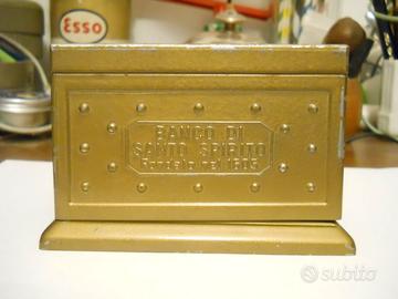 Salvadanaio  Forziere Banco Di Santo Spirito '600.