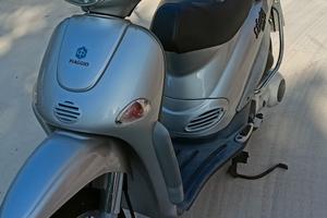 scooter piaggio liberty  150cc