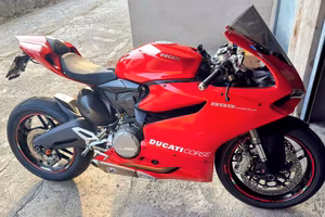 Ducati Panigale 899
