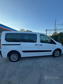 Fiat Scudo 8 posti bianco