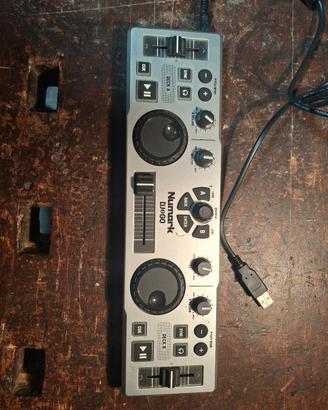 NUMARK DJ 2 GO