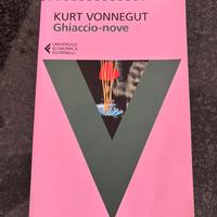 Libro come nuovo dal titolo Ghiaccio-nove