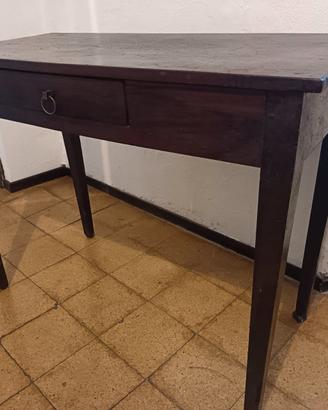 Tavolino con cassetto fine 800 primi 900