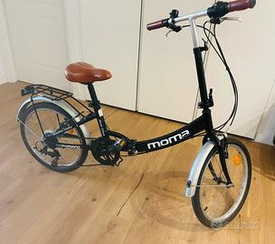 Bici pieghevole nera Moma