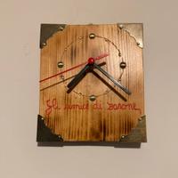 Orologio in legno fatto a mano