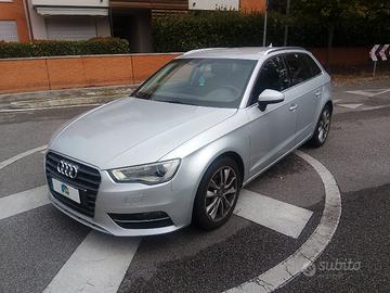 Audi A3 Sportback 1.6 tdi Ambition