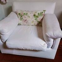 Poltrona artigianale produzione Meda