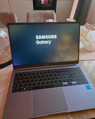 Samsung Galaxy Book4 i3
