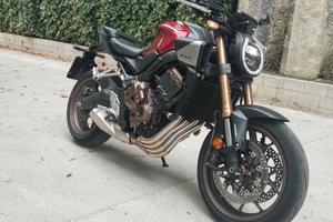 HONDA CB650R E-CLUTCH