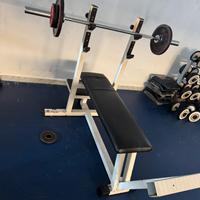 Attrezzi palestra technogym